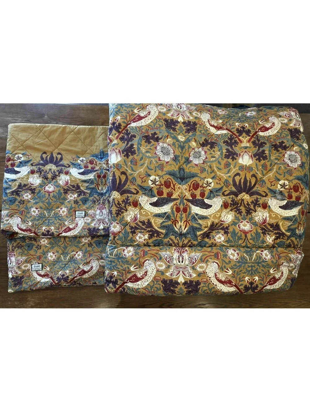 Morris & Co. Seasons Saffron King Quilted Duvet & 2 Pillowcases